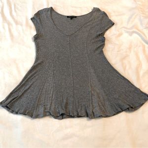 Cable and Guage Knit top size L Gray